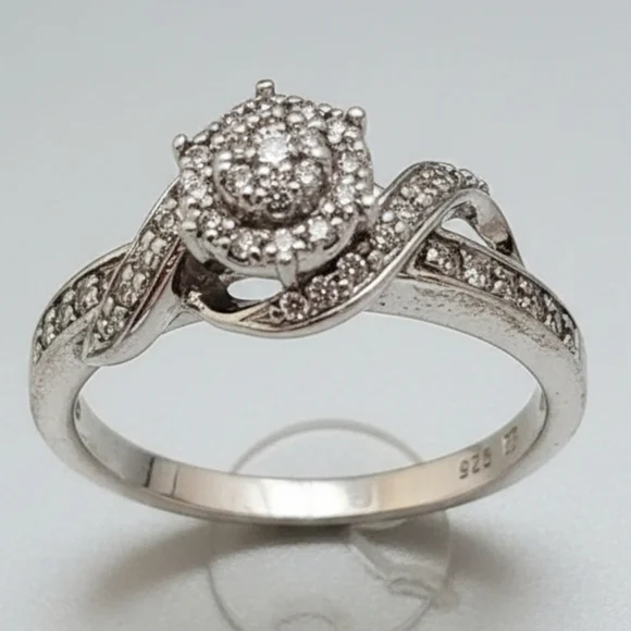 Vintage Ross-Simons Natural Diamond .205CTW & Sterling Silver 925 Ring